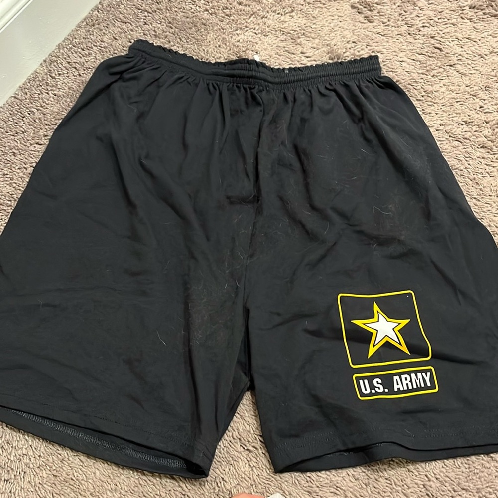 Men’s Army shorts